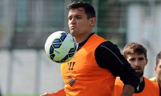 Dejan Lovren Injured Training with Croatia