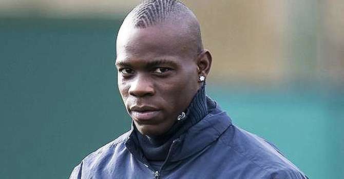 Balotelli Apologizes for Instagram Post Ahead of FA Investigation
