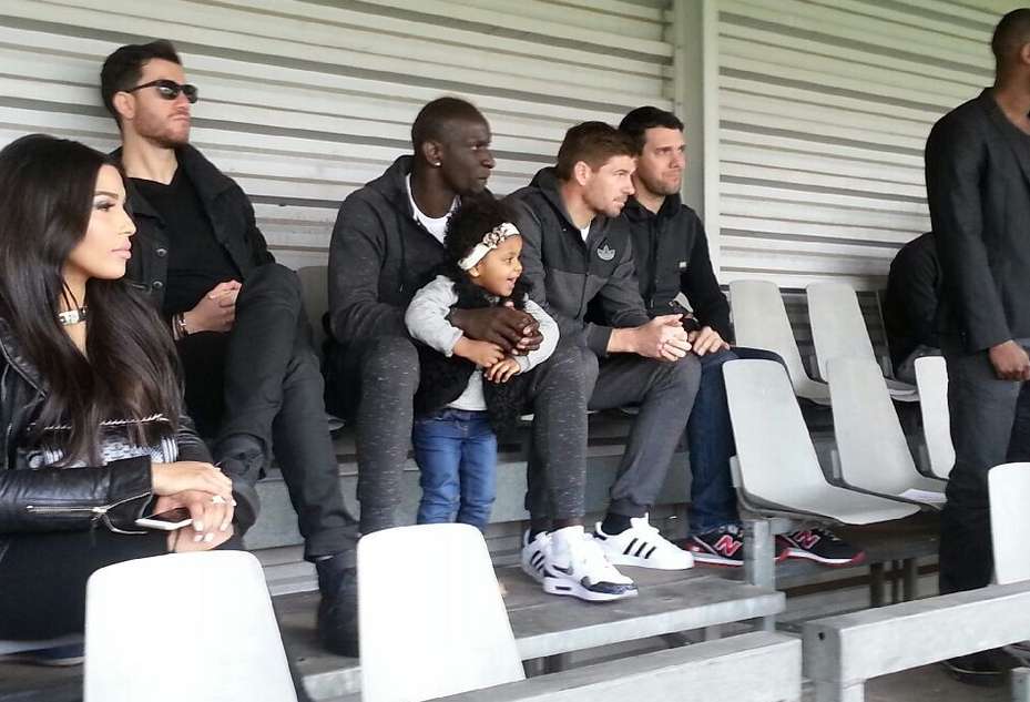PHOTO: Steven Gerrard and Mamadou Sakho Pop Up at French Charity Match