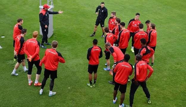 Tottenham Hotspur Preview: If We’re Lucky Someone Might Talk About the Football