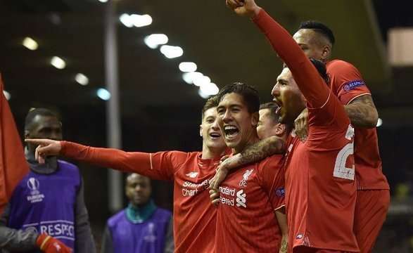 Liverpool (2) Manchester United (0): Dominant Reds Take Commanding Lead Against Lackluster United