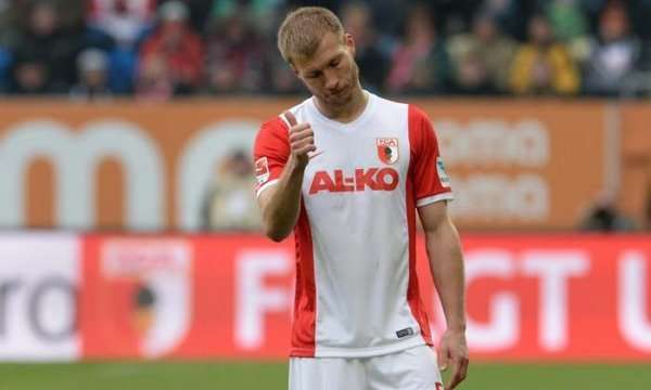 Liverpool to Add Defender Ragnar Klavan to Ease Injury Woes