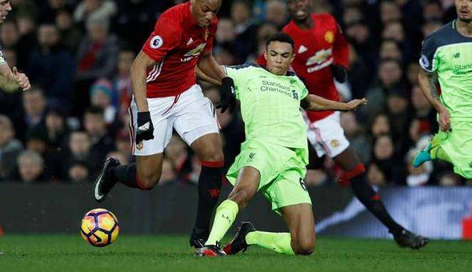 Klavan Full of Praise for Alexander-Arnold, Klopp Impressed by “Outstanding” Youngster