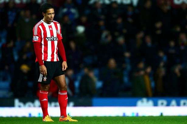 Saints Boss Confirms Van Dijk is Training Alone, Wants to Leave the Saints