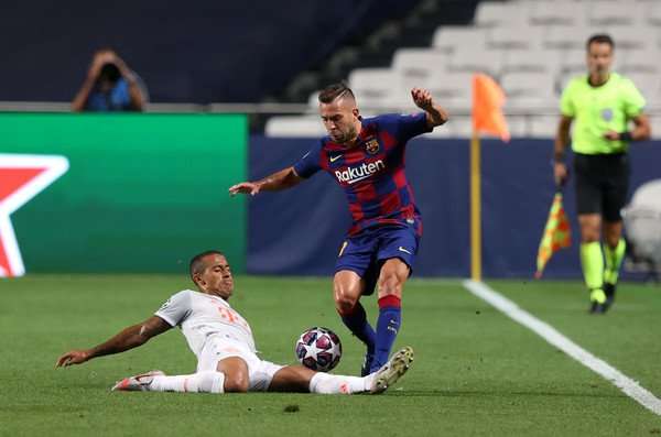 Thiago Tackle for Bayern vs Barcelona