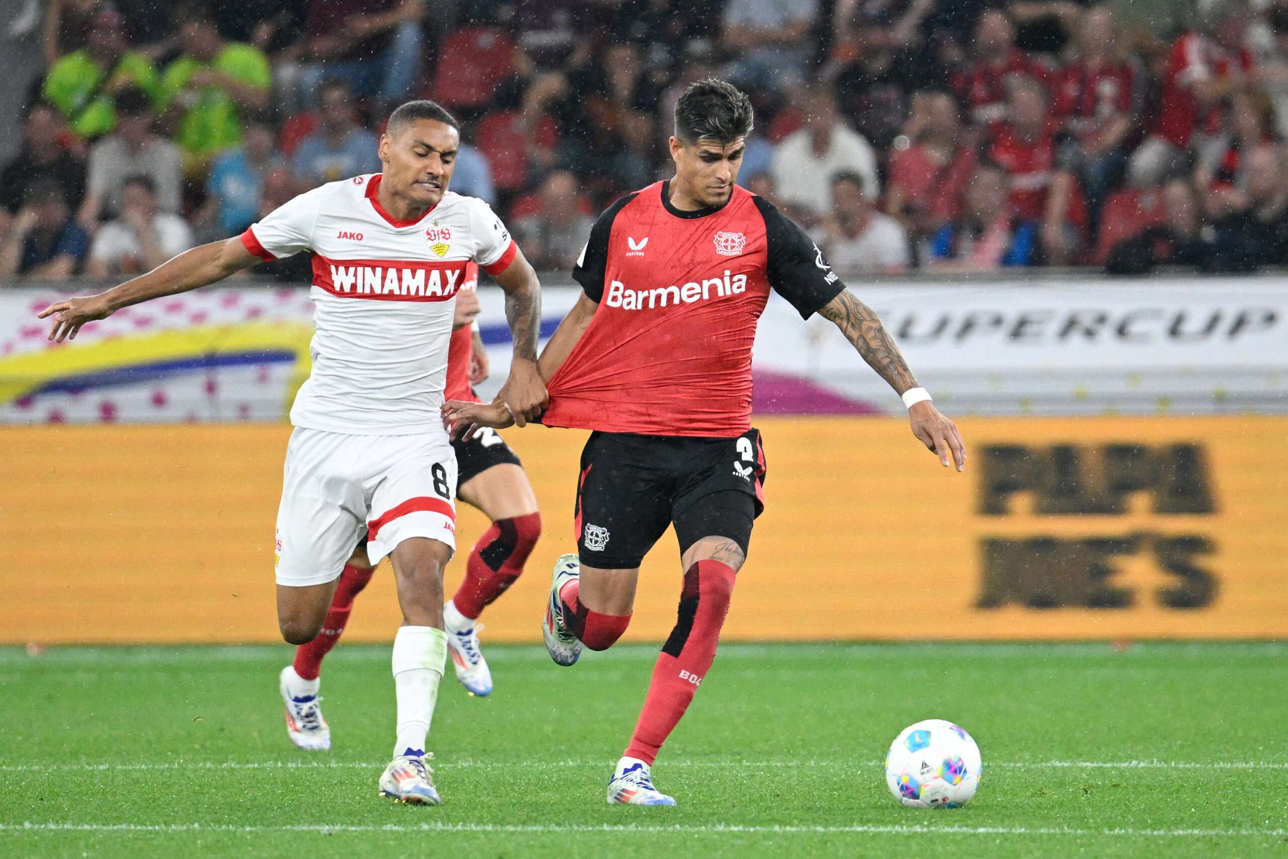Piero Hincapie Bayer Leverkusen