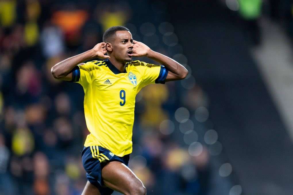 Sweden boss explains Alexander Isak’s fitness plan ahead World Cup qualifiers